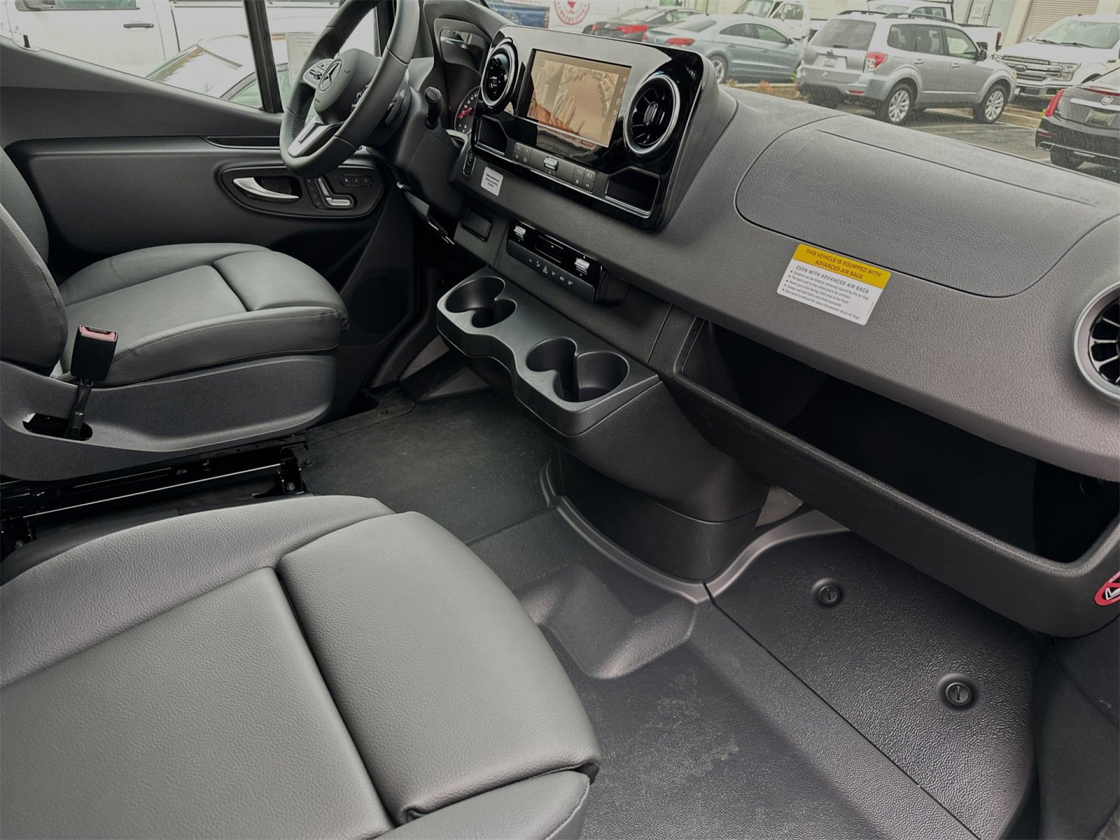 Used 2024 Mercedes-Benz Sprinter 144 Cargo image 17