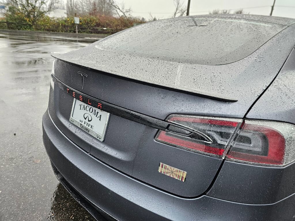 Used 2021 Tesla Model S Plaid image 17