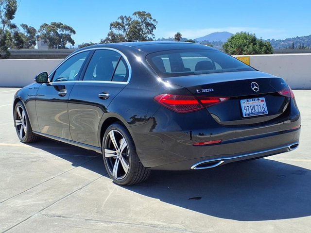 Used 2025 Mercedes-Benz C 300 4MATIC Sedan image 20