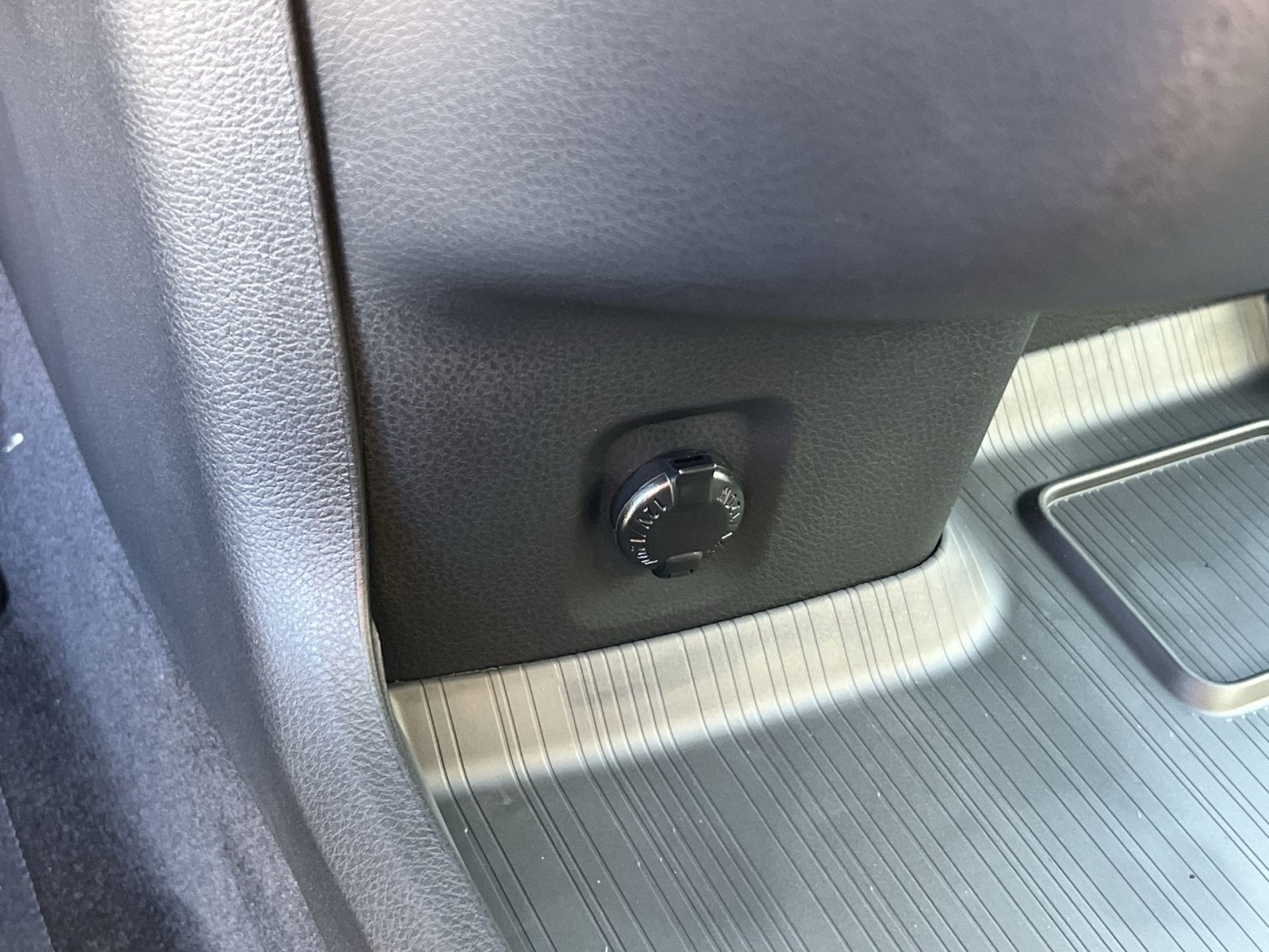 New 2026 Toyota Sienna Platinum AWD/4WD image 26