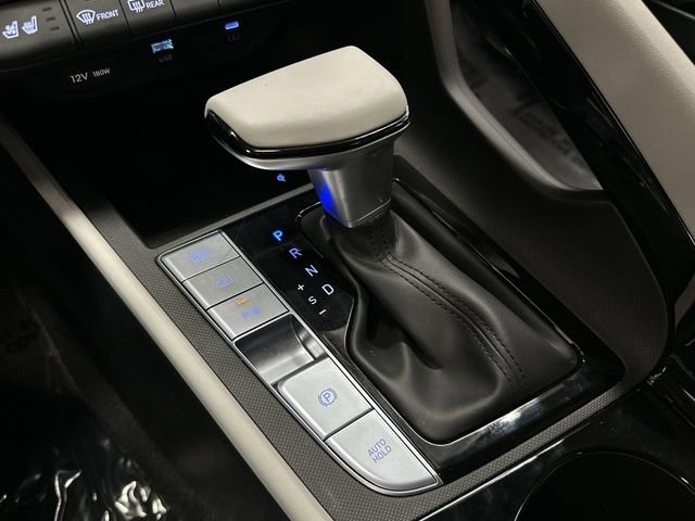 Used 2024 Hyundai Elantra Limited image 22