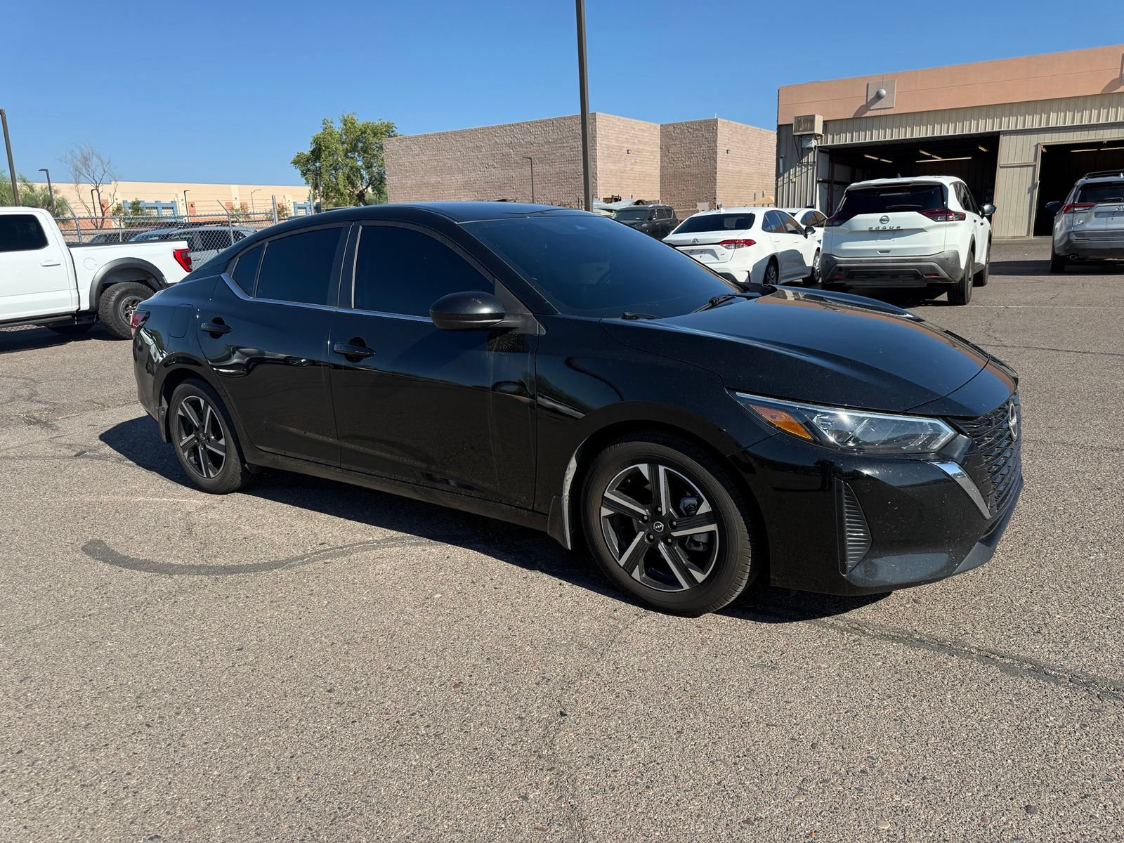 Used 2024 Nissan Sentra SV FWD image 3