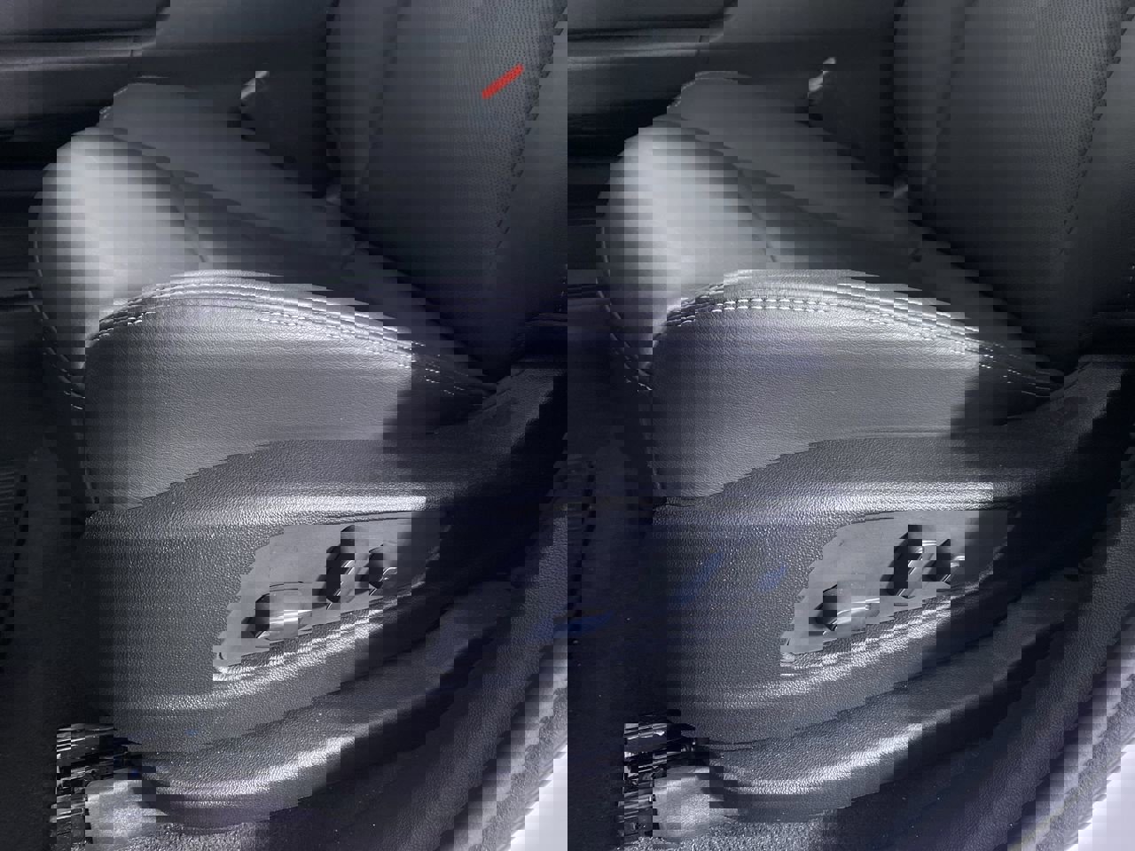 New 2025 Cadillac XT6 Premium Luxury w/ Technology Package image 9