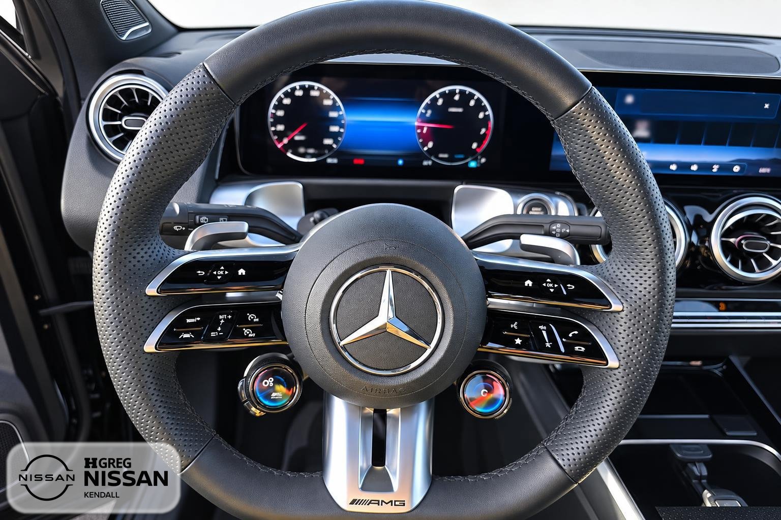 Used 2026 Mercedes-Benz GLB 35 AMG 4MATIC image 8