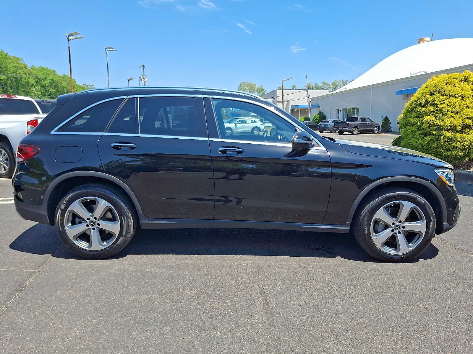 Used 2022 Mercedes-Benz GLC 300 4MATIC image 7