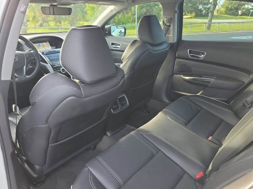 Certified 2018 Acura TLX V6 w/ Technology Package image 12