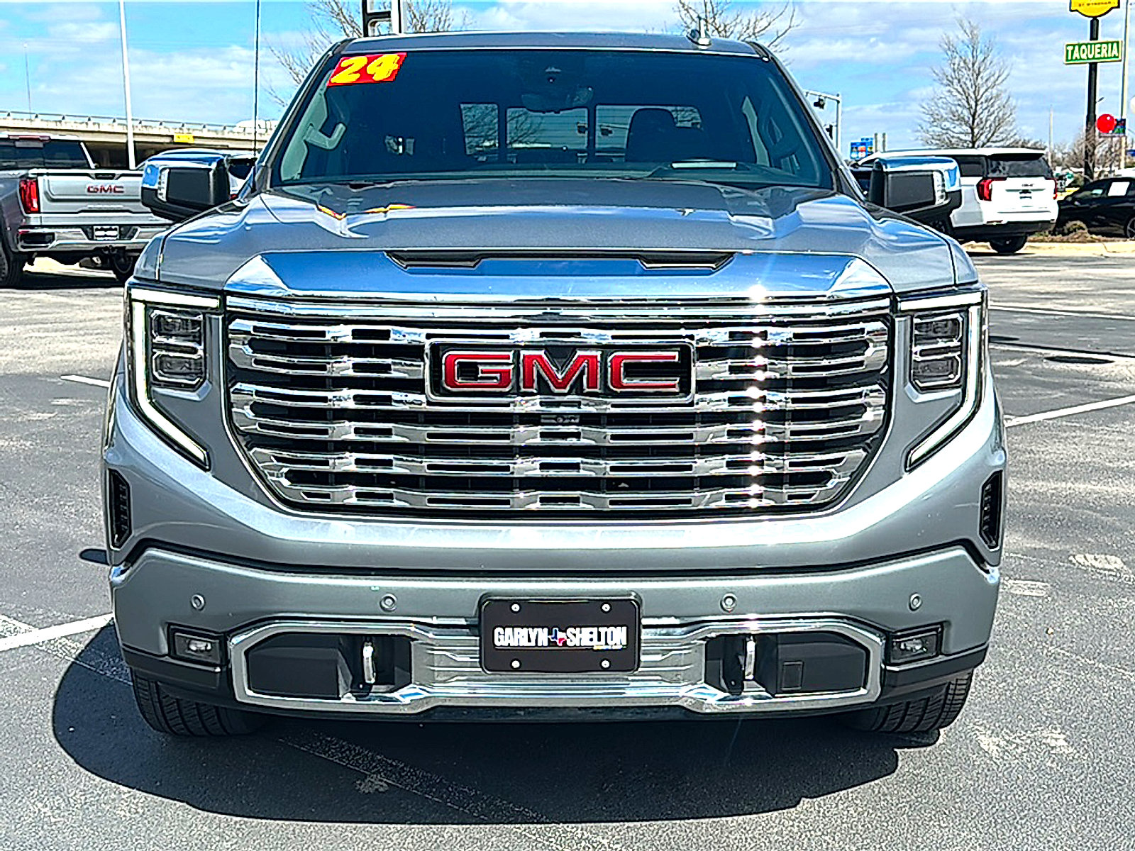 Used 2024 GMC Sierra 1500 Denali w/ Denali Reserve Package AWD/4WD image 11