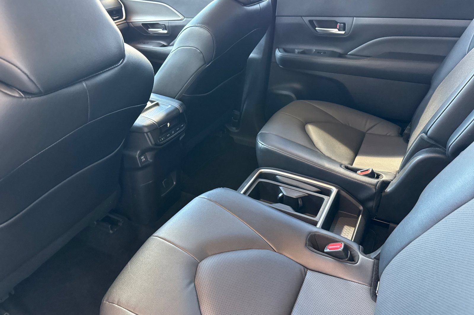 Certified 2025 Toyota Grand Highlander AWD image 15
