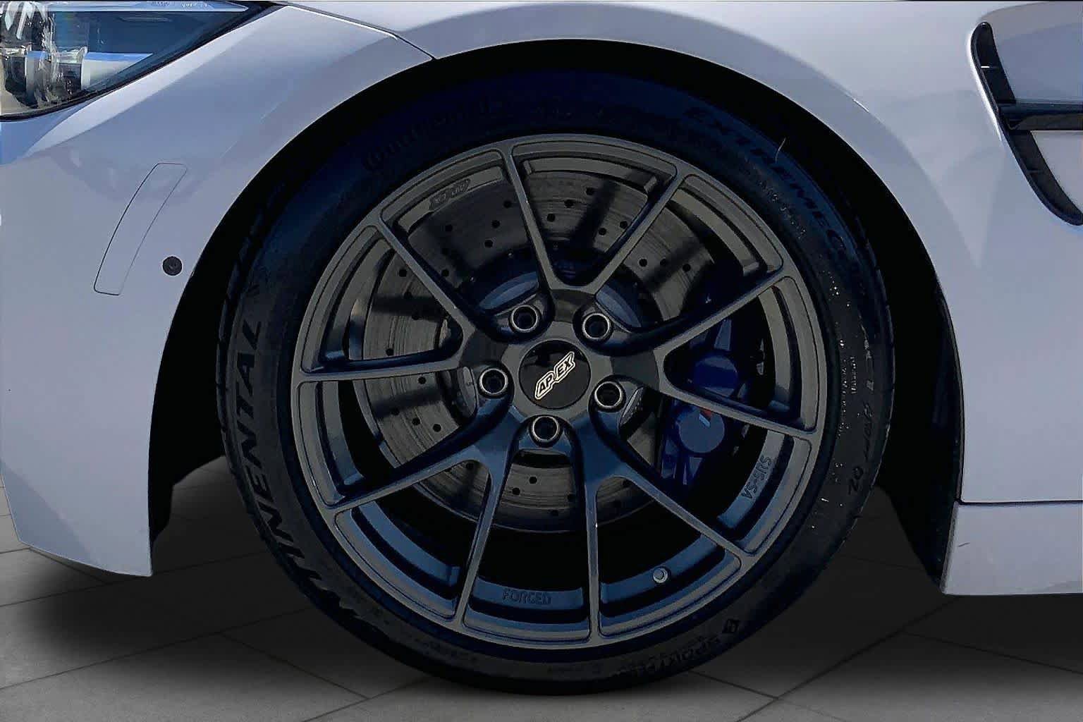 Used 2020 BMW M4 Coupe w/ Competition Package RWD image 11
