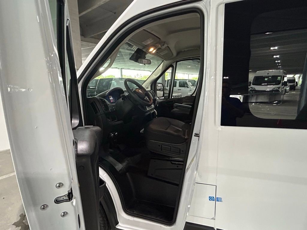 Used 2023 RAM ProMaster 2500 image 9