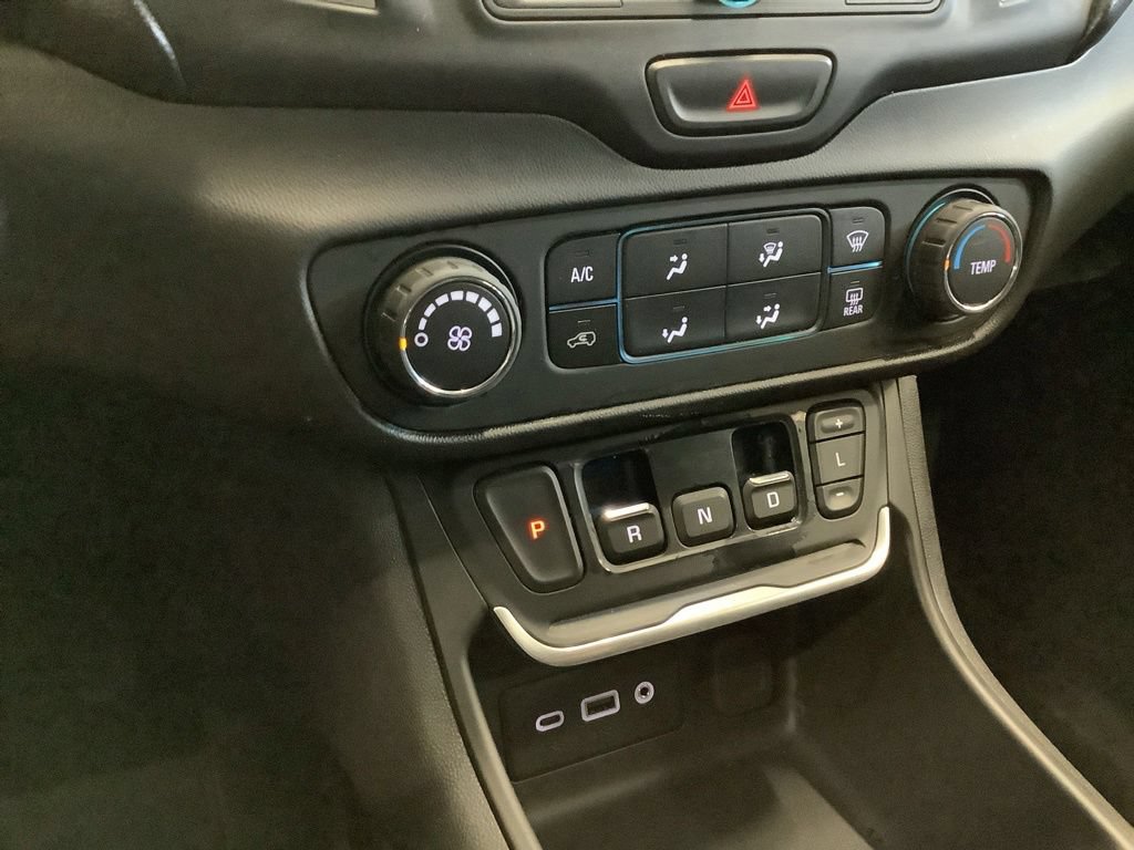Used 2019 GMC Terrain SLE w/ LPO, Floor Liner Package FWD image 20