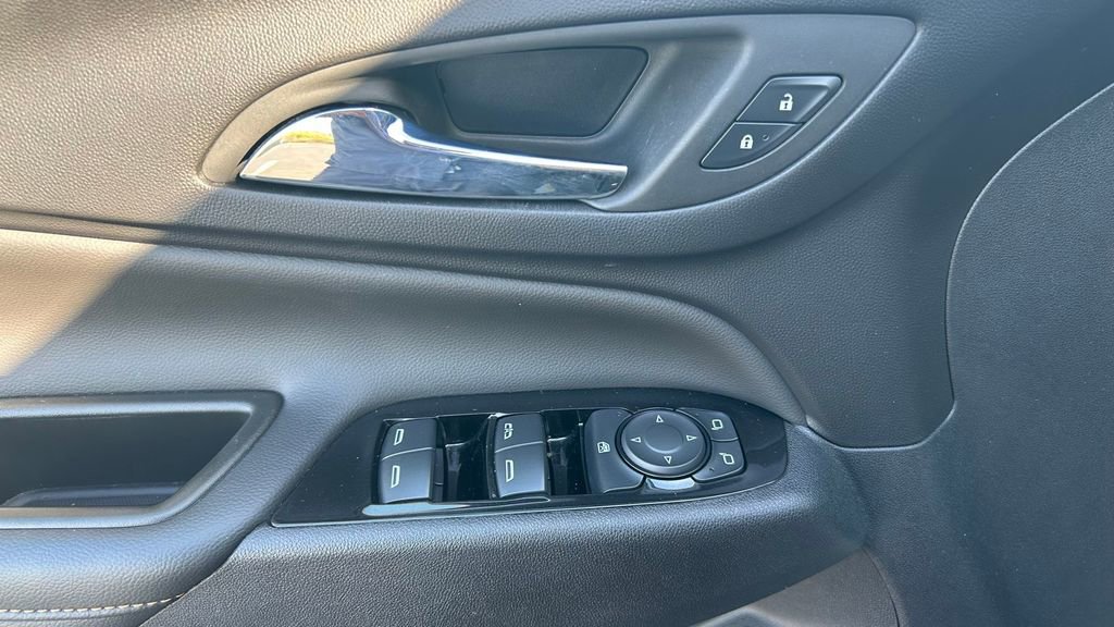 Used 2024 Chevrolet Equinox Premier w/ LPO, Floor Liner Package image 22