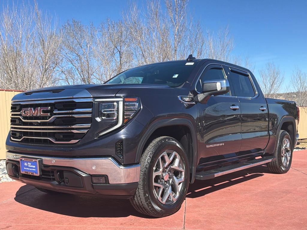 Used 2022 GMC Sierra 1500 SLT w/ SLT Premium Plus Package image 3