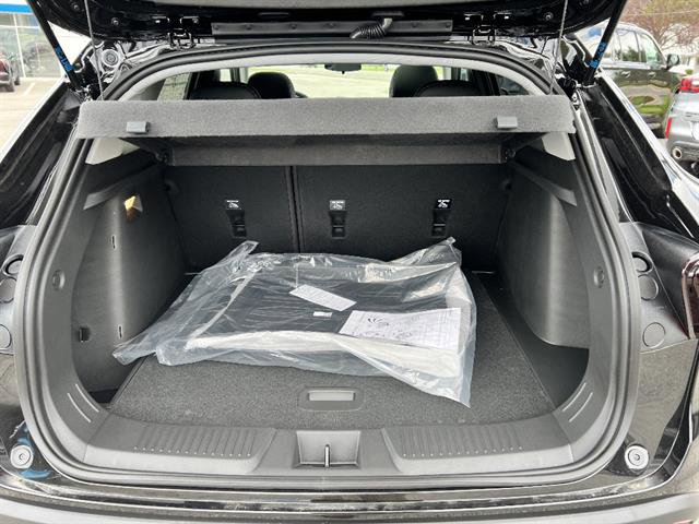 New 2026 Chevrolet Trax LT FWD image 5