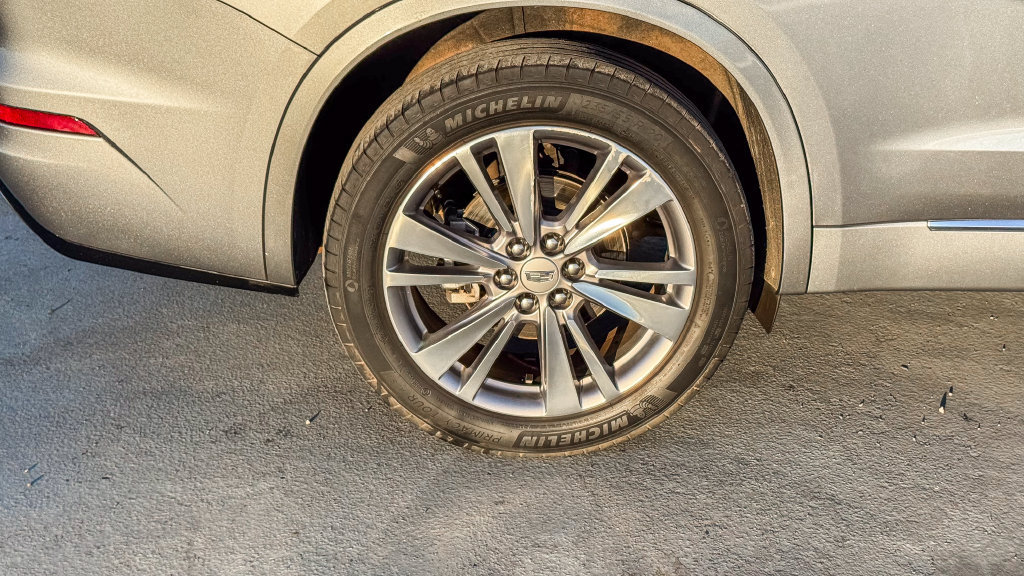 Used 2024 Cadillac XT6 Premium Luxury FWD image 12