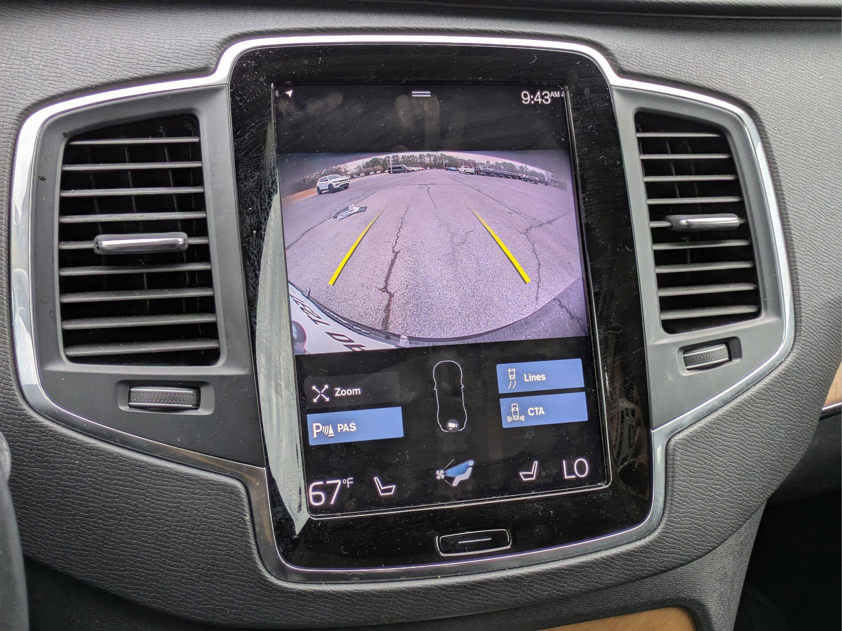 Used 2022 Volvo XC90 T6 Momentum w/ Climate Package image 21