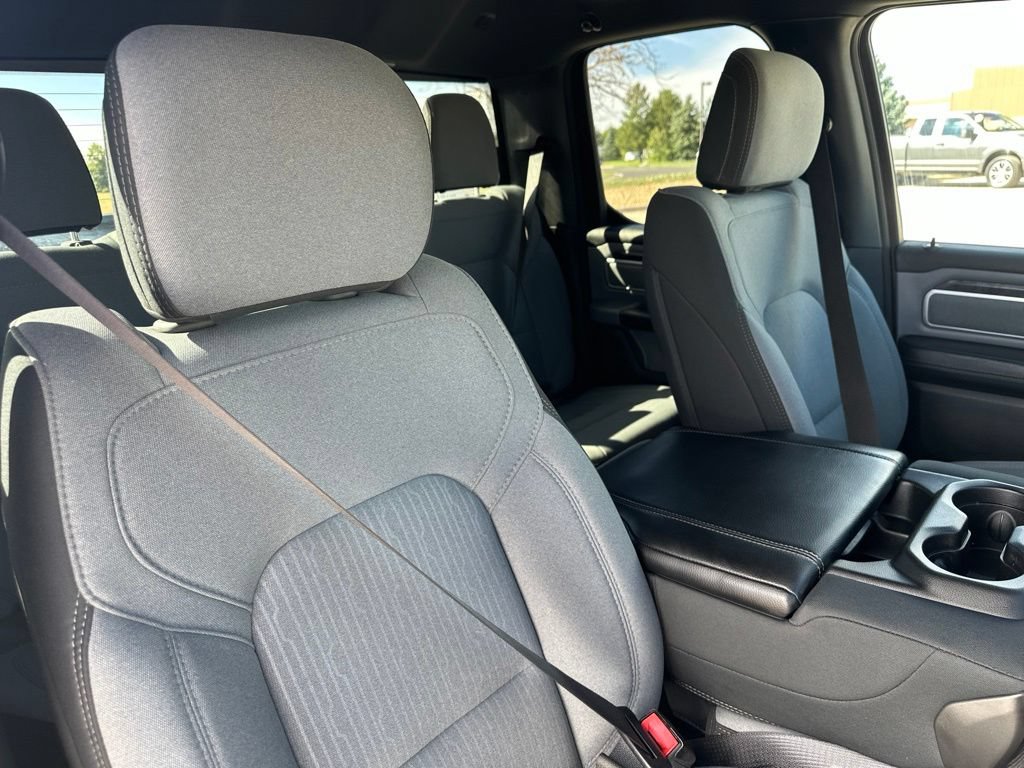 Used 2021 RAM 1500 Big Horn AWD/4WD image 30