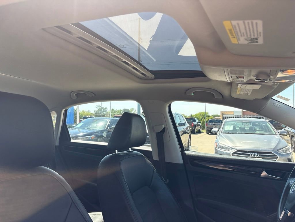 Used 2014 Volkswagen Passat TDI SEL Premium FWD image 28