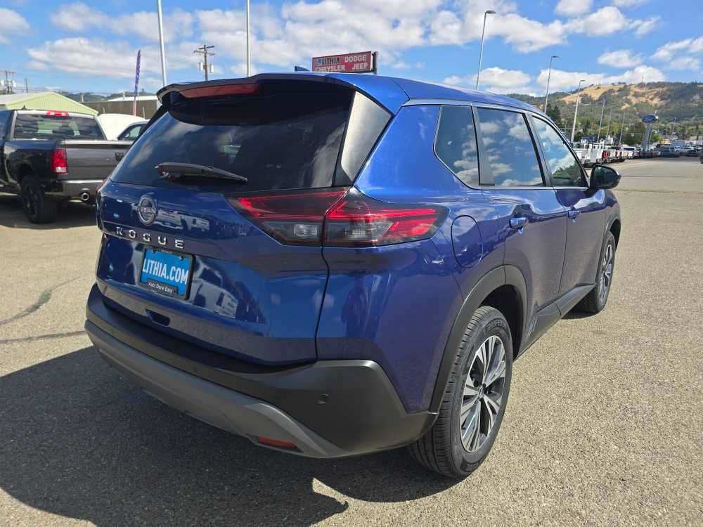 Used 2022 Nissan Rogue SV FWD image 5