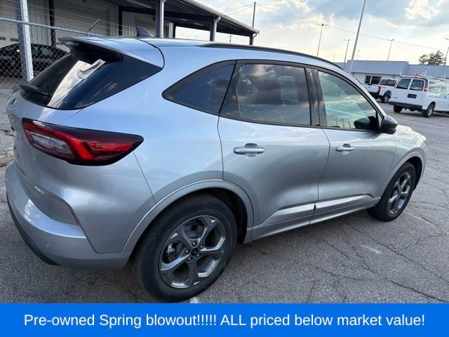 Used 2023 Ford Escape ST-Line w/ Tech Pack #1 AWD/4WD image 8
