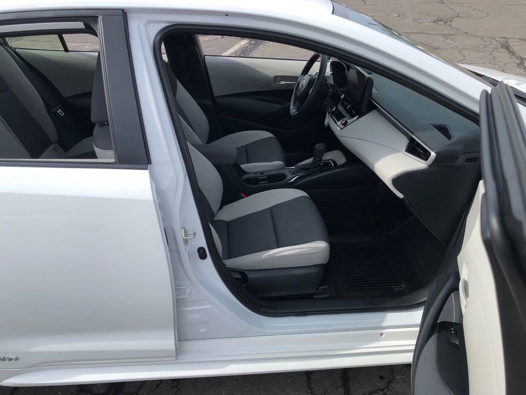 Used 2023 Toyota Corolla LE image 23