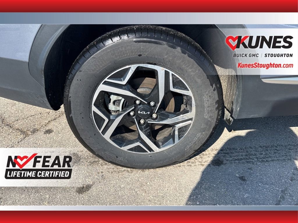 Used 2025 Kia Sportage LX image 14