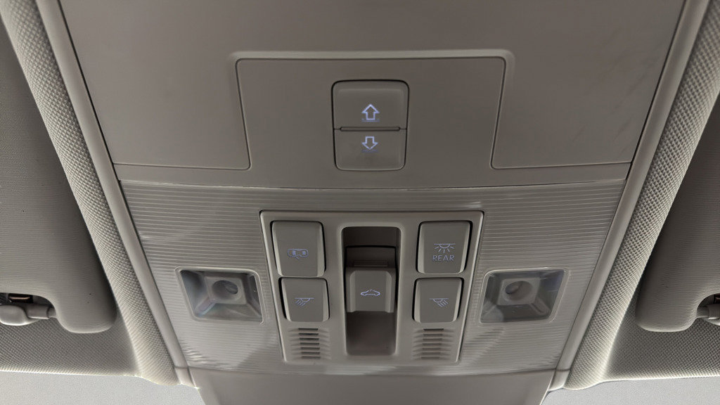 Used 2022 Volkswagen Tiguan SE image 35