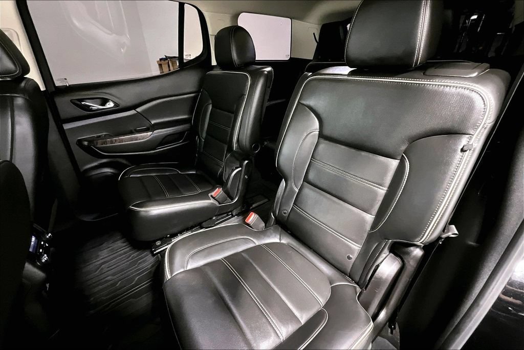 Used 2022 GMC Acadia Denali w/ Denali Ultimate Package FWD image 32
