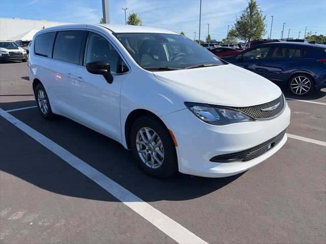 Used 2024 Chrysler Voyager LX FWD image 1