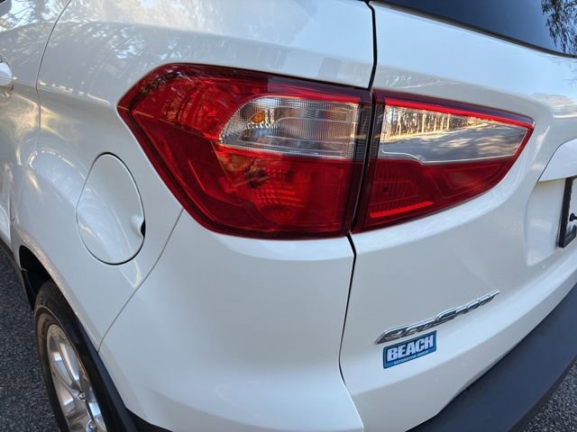 Used 2021 Ford EcoSport SE w/ SE Convenience Package image 13
