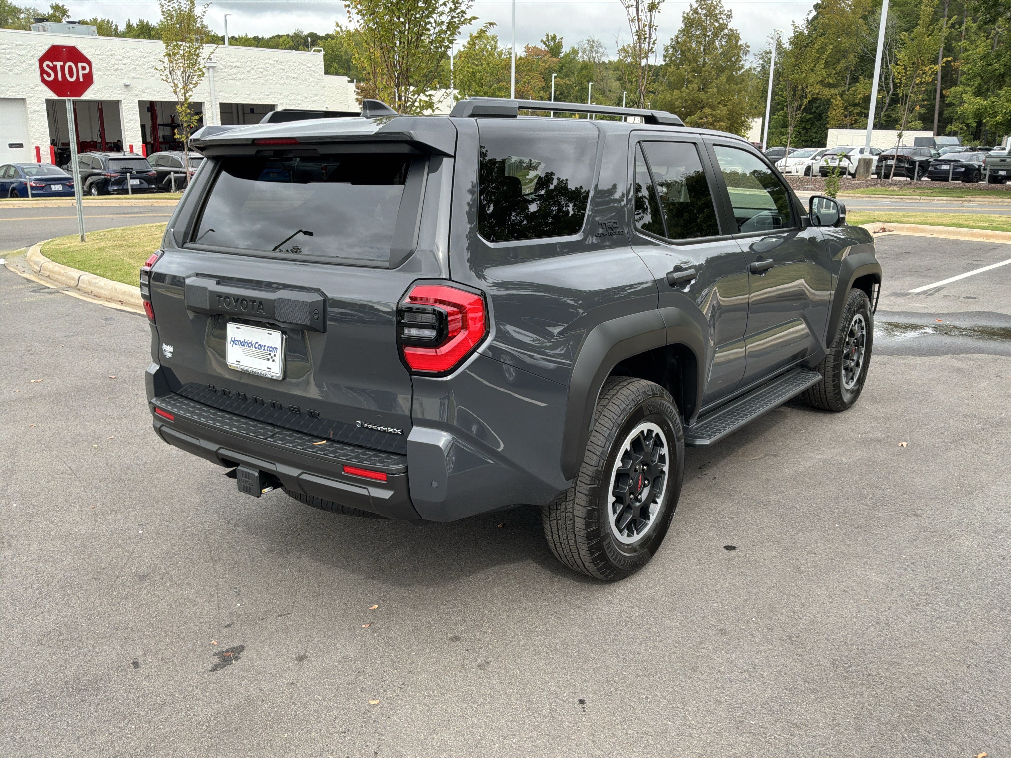 Used 2025 Toyota 4Runner TRD Off-Road Premium AWD/4WD image 10