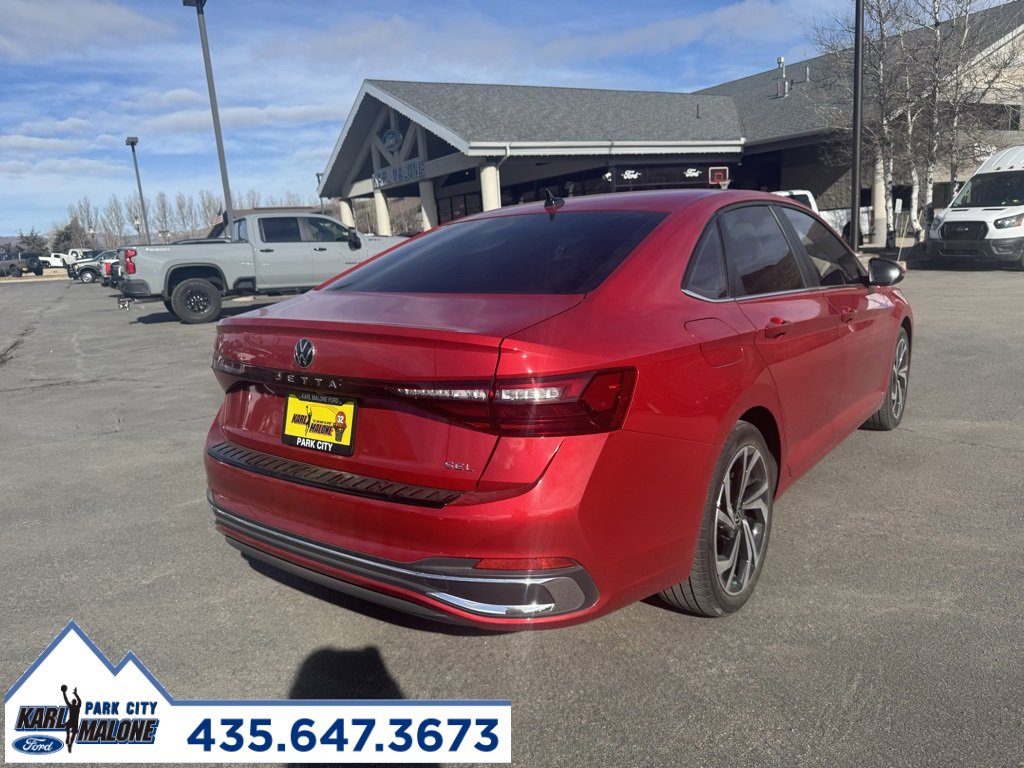 Used 2025 Volkswagen Jetta SEL image 3