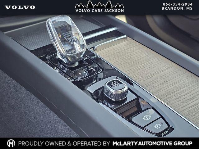 New 2026 Volvo XC60 B5 Plus w/ Protection Package Premier image 23