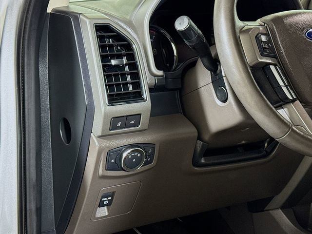 Used 2021 Ford Expedition Max XLT image 8