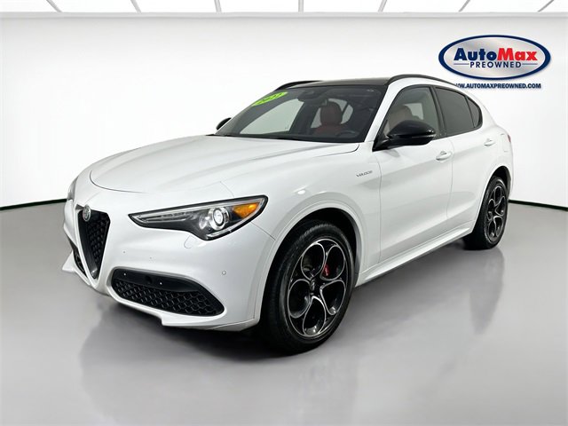 Used 2022 Alfa Romeo Stelvio Veloce image 5