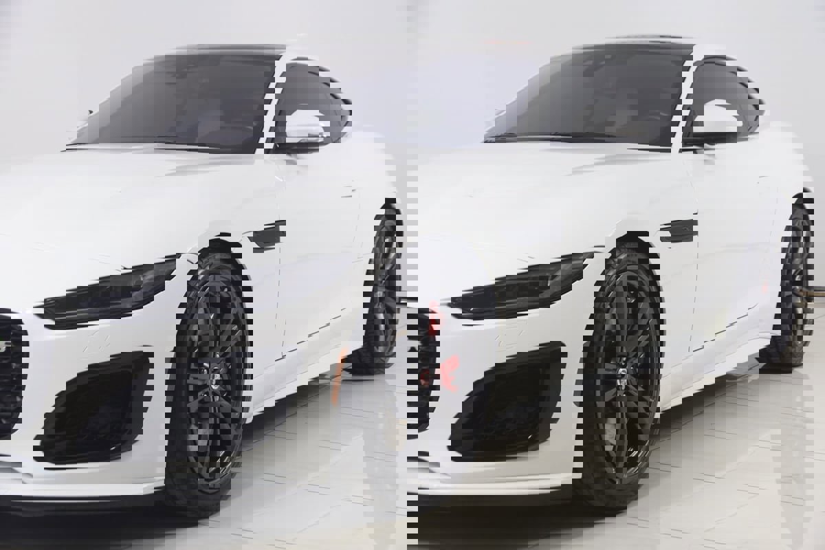 Used 2021 Jaguar F-TYPE R image 70