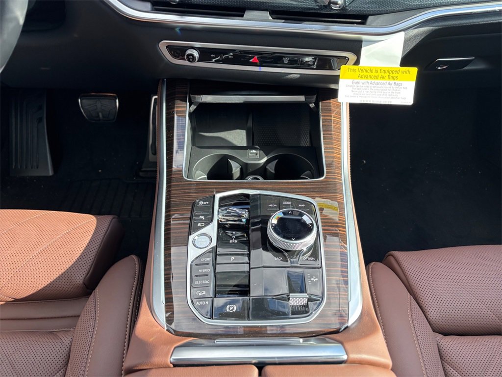 New 2026 BMW X5 xDrive50e image 11