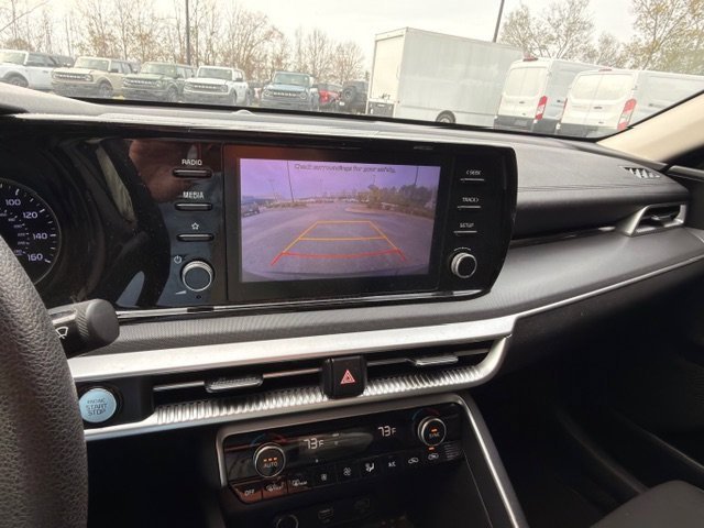 Used 2022 Kia K5 LXS image 3