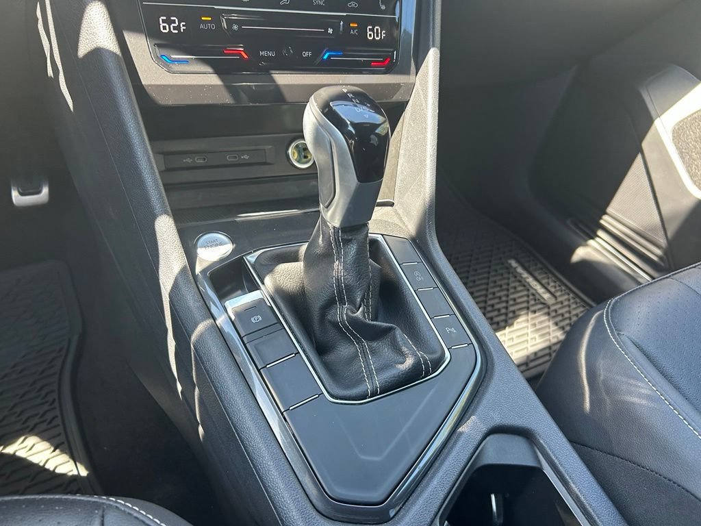 Certified 2023 Volkswagen Tiguan SE R-Line FWD image 48