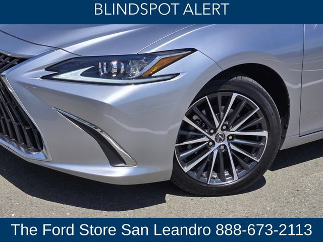 Used 2025 Lexus ES 300h w/ Premium Package FWD image 10