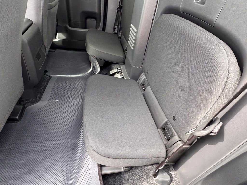 New 2026 Nissan Frontier S w/ Tow Package image 12