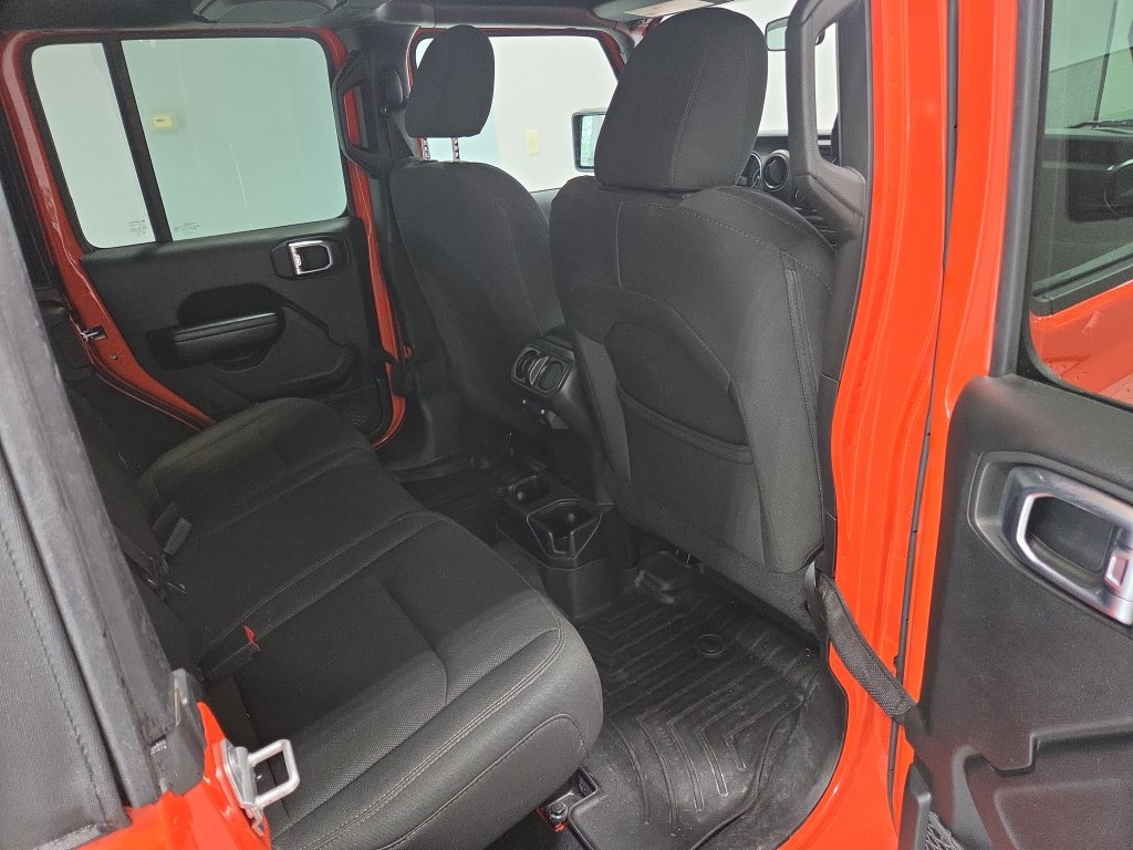 Used 2018 Jeep Wrangler Unlimited Sport S AWD/4WD image 18