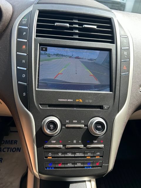 Used 2017 Lincoln MKC Reserve w/ Lincoln MKC Climate Package FWD image 18