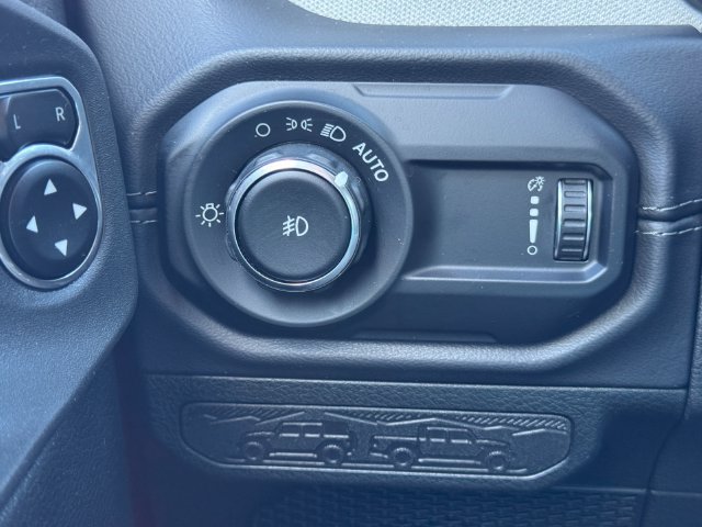 Certified 2025 Jeep Wrangler Unlimited Sahara AWD/4WD image 23