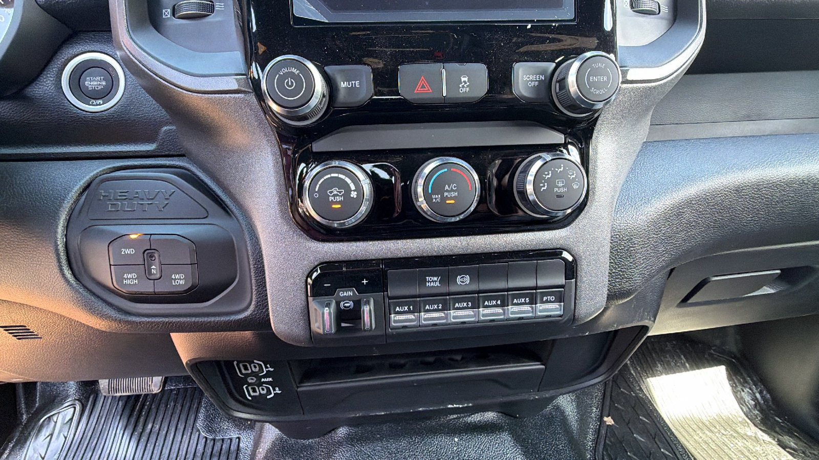 New 2026 RAM 5500 Tradesman w/ Chrome Appearance Group image 27