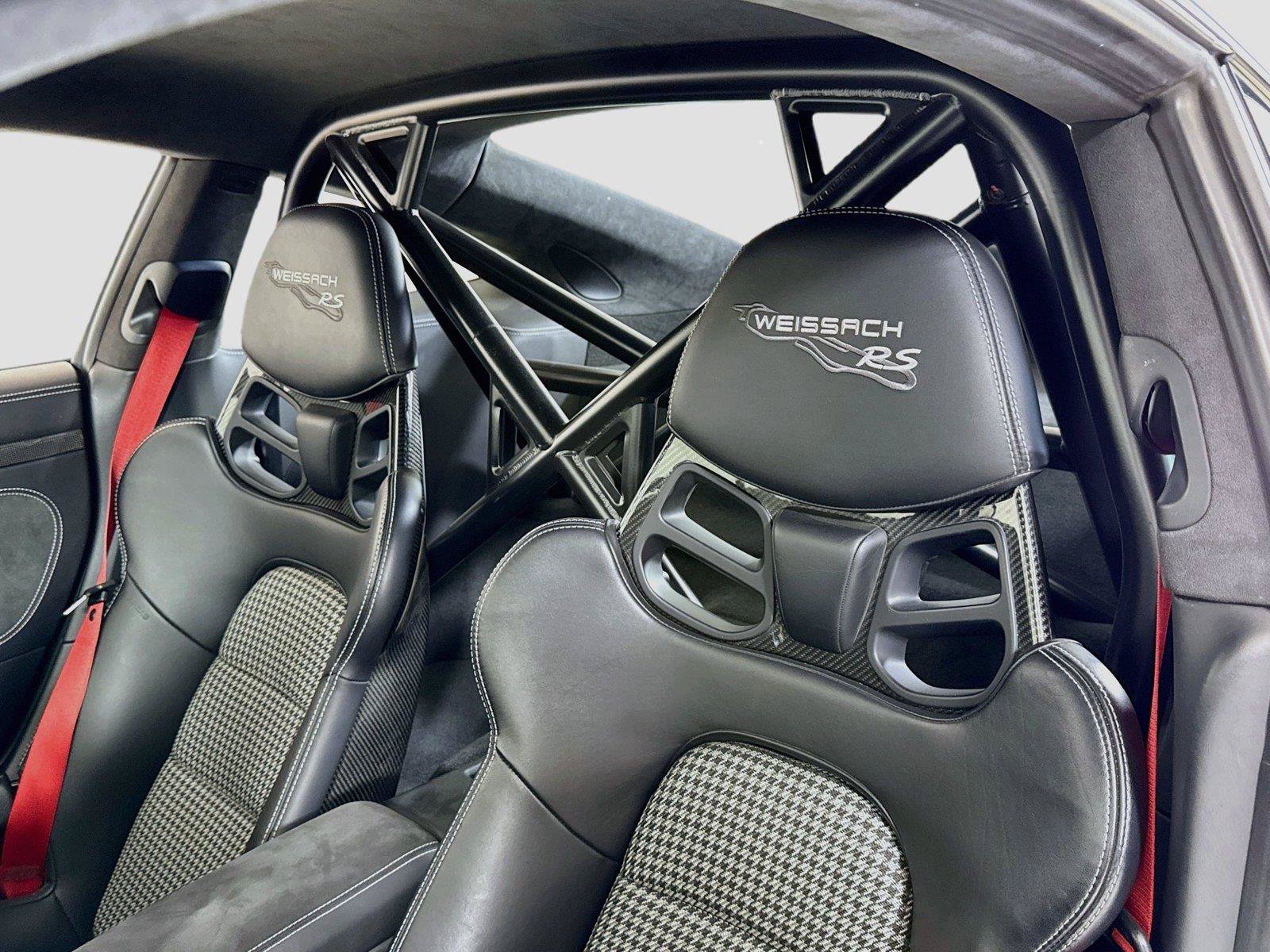 Used 2019 Porsche 911 GT3 RS w/ Weissach Package RWD image 16