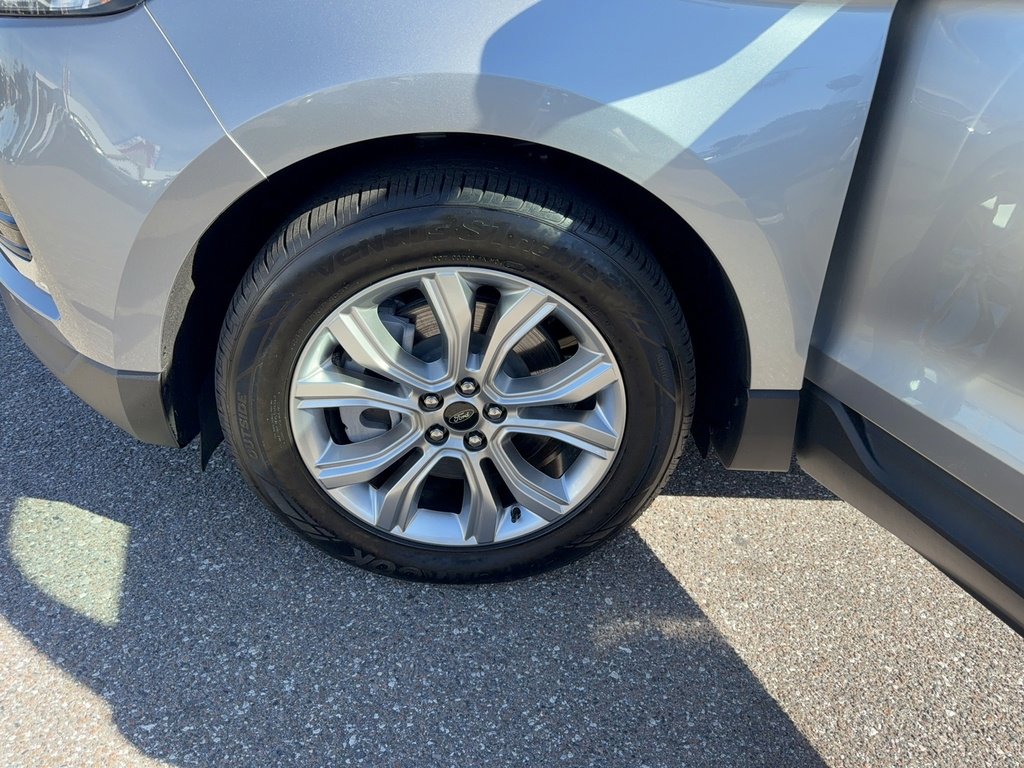 Certified 2024 Ford Edge Titanium w/ Equipment Group 301A image 35