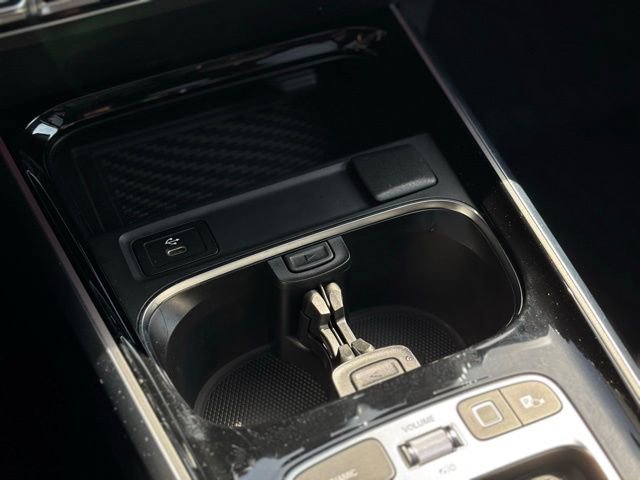 Used 2026 Mercedes-Benz GLB 250 4MATIC image 39