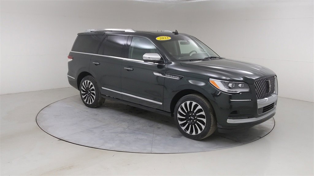 Used 2023 Lincoln Navigator Black Label image 12