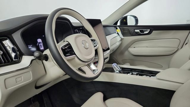 Certified 2026 Volvo XC60 B5 Ultra w/ Protection Package Premier AWD/4WD image 27